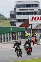 Vintage-motorcycle-club;eventdigitalimages;mallory-park;mallory-park-trackday-photographs;no-limits-trackdays;peter-wileman-photography;trackday-digital-images;trackday-photos;vmcc-festival-1000-bikes-photographs